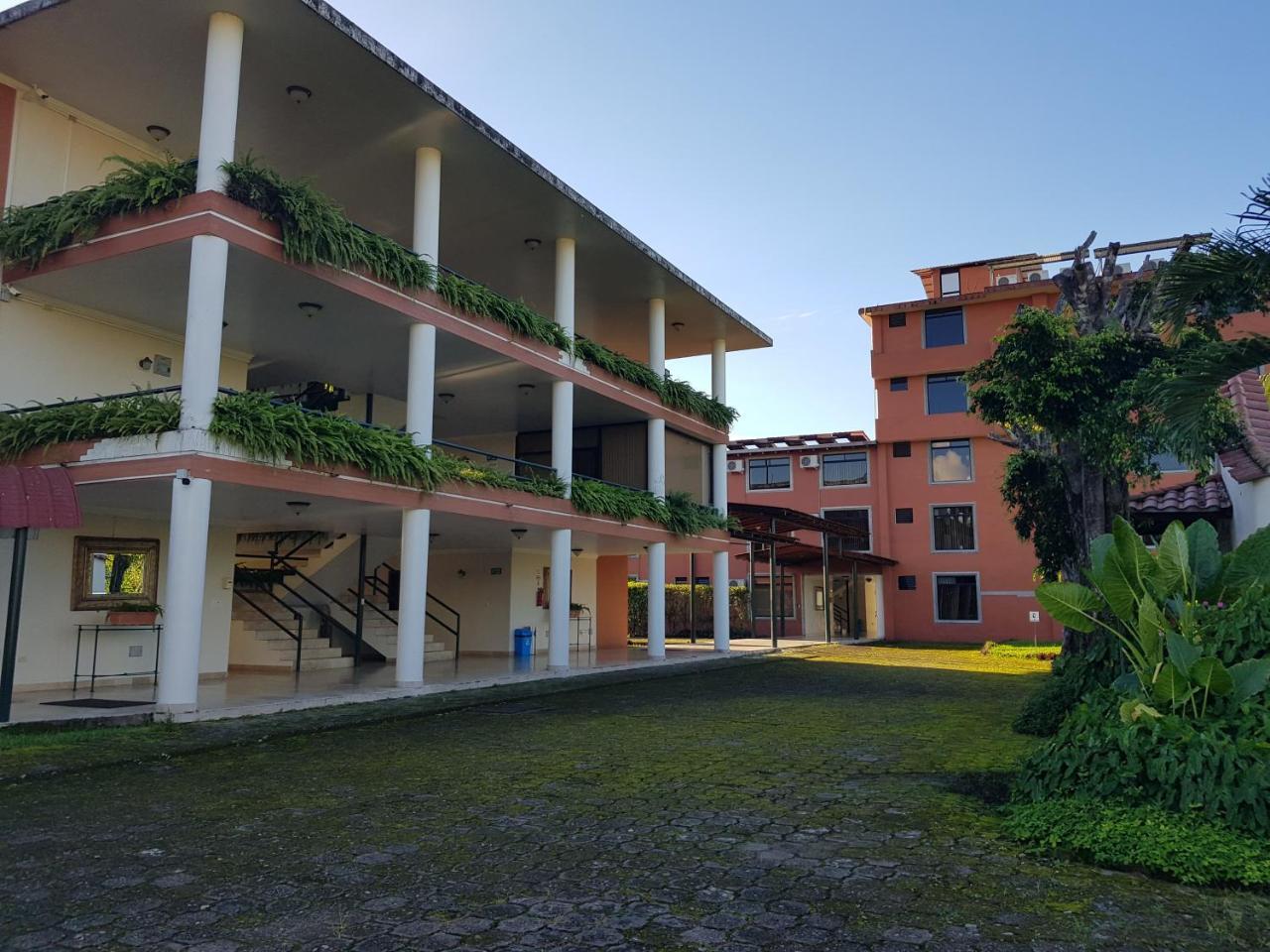 Gran Hotel De Lago - Lago Agrio Nueva Loja Exteriér fotografie