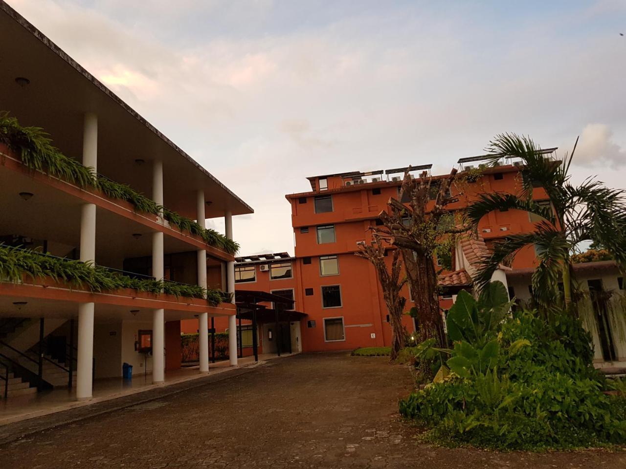 Gran Hotel De Lago - Lago Agrio Nueva Loja Exteriér fotografie